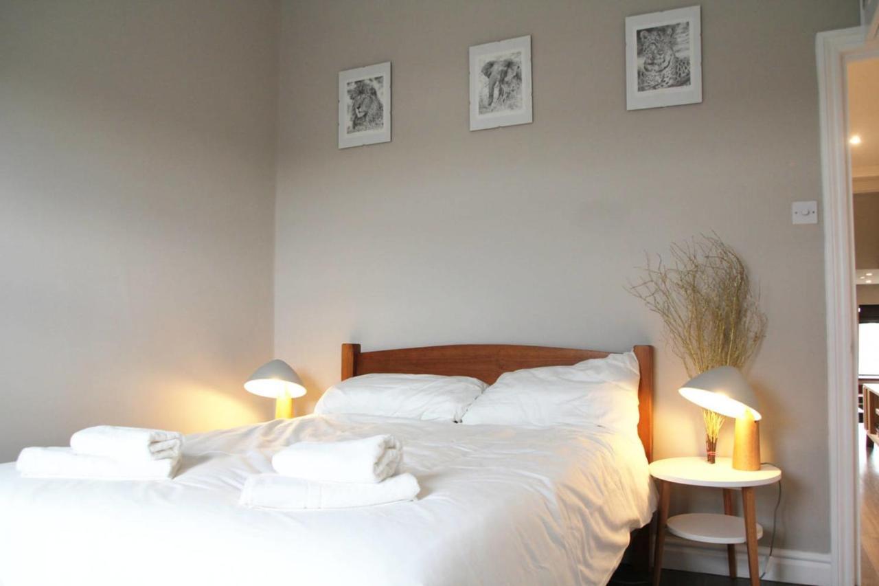 런던 Guestready - Quaint English Flat Near Portobello 아파트 외부 사진