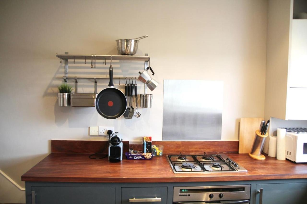 런던 Guestready - Quaint English Flat Near Portobello 아파트 외부 사진