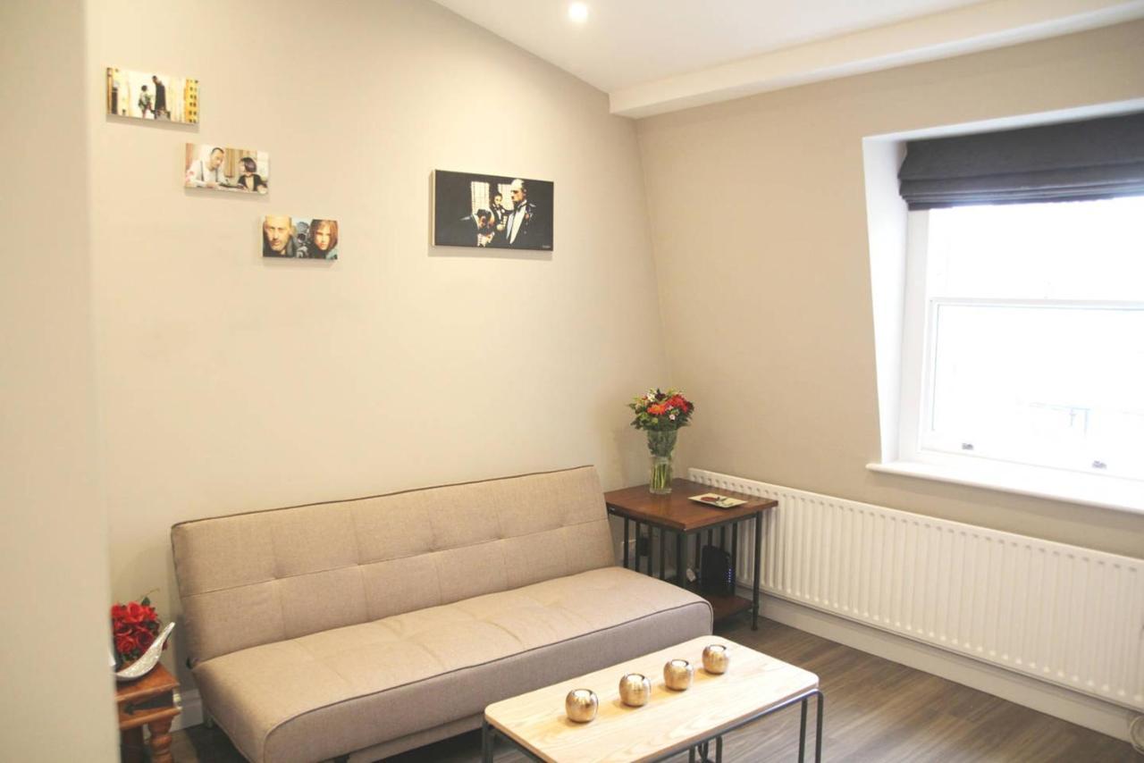 런던 Guestready - Quaint English Flat Near Portobello 아파트 외부 사진
